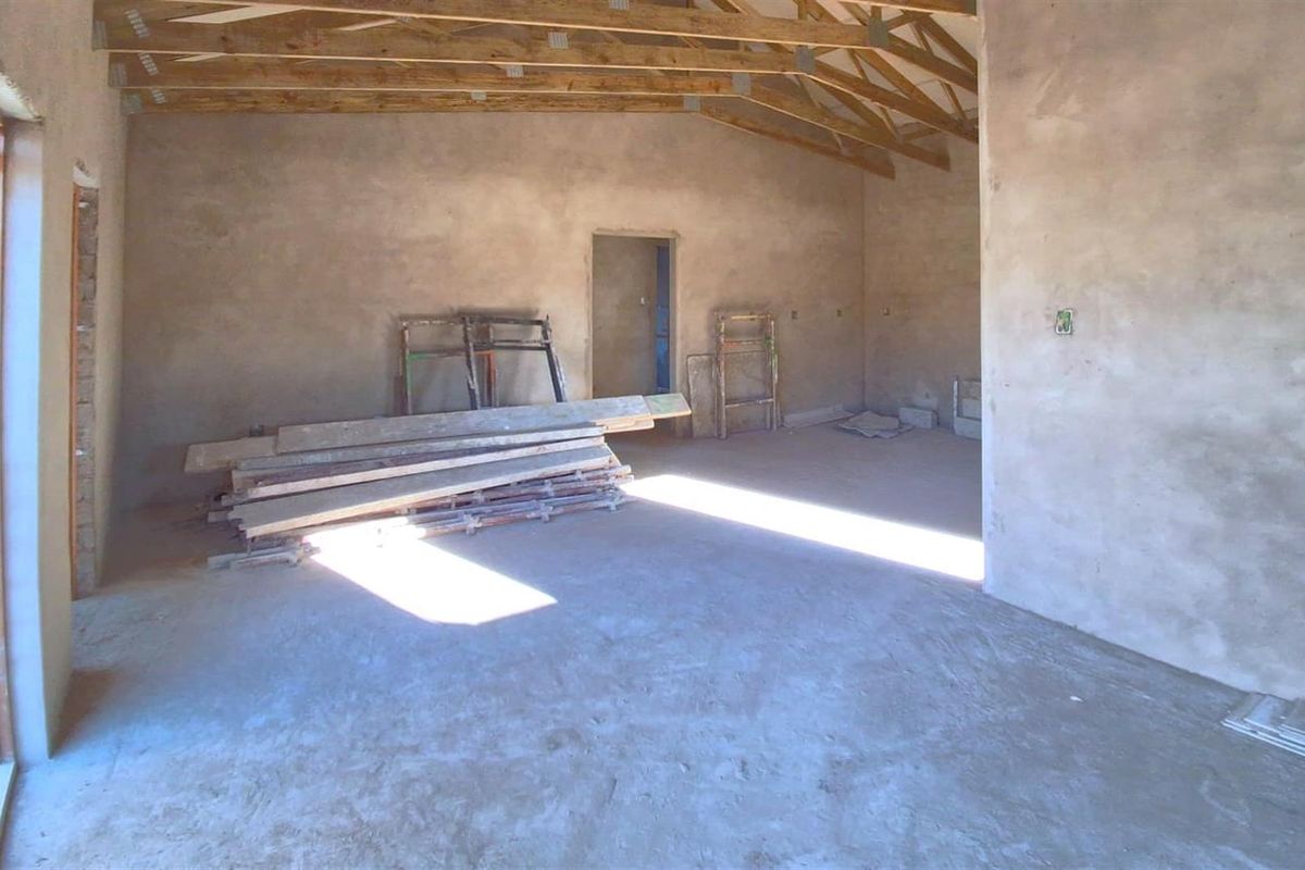 Almost complete house for Sale in Fountains Estate, Jeffreys Bay | Near Fountains Mall - Photo 4