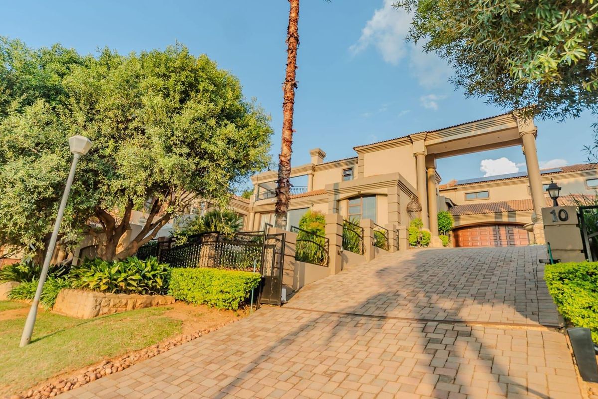 House For Sale in Waterkloof Ridge, Pretoria - Photo 4