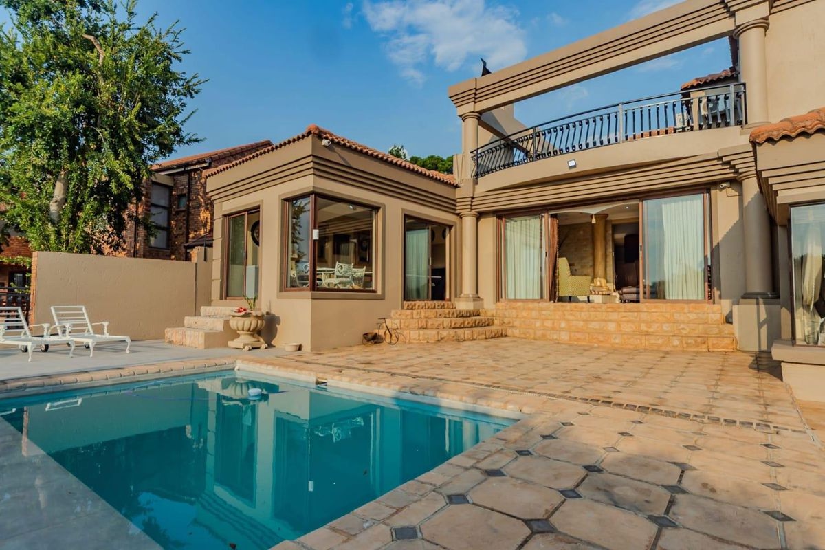 House For Sale in Waterkloof Ridge, Pretoria - Photo 3