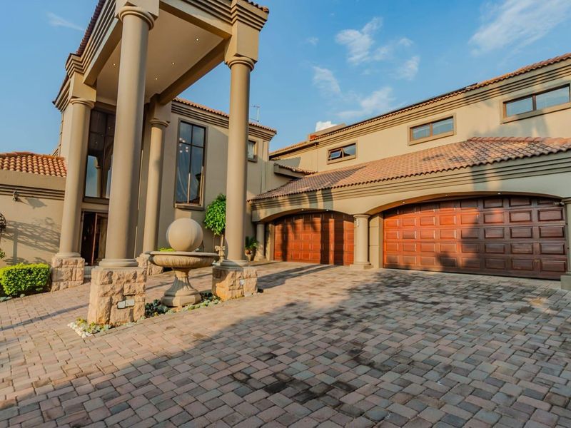 House For Sale in Waterkloof Ridge, Pretoria - Photo 6
