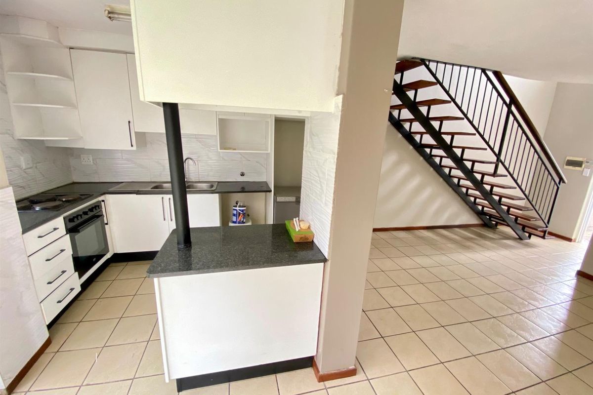 Duplex For Sale in Nelspruit - Photo 3
