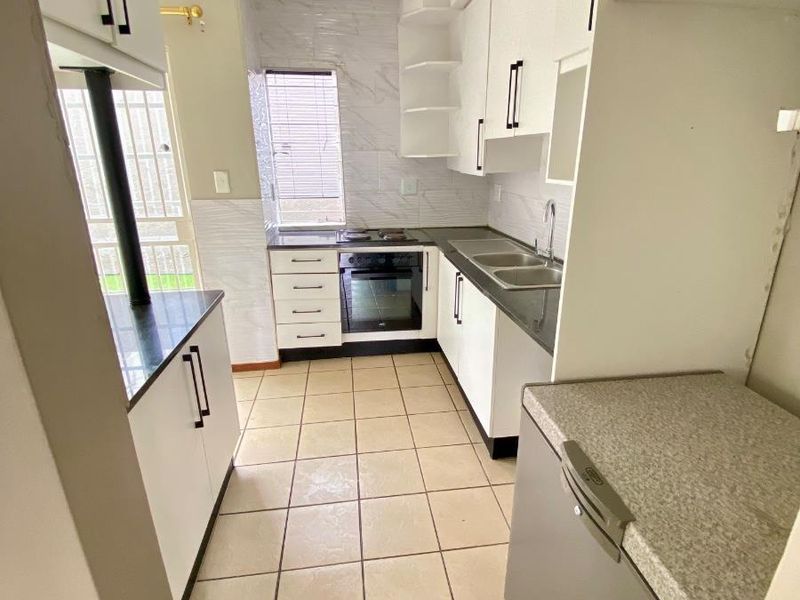 Duplex For Sale in Nelspruit - Photo 5