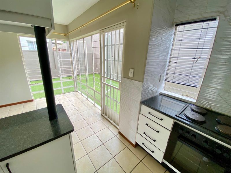Duplex For Sale in Nelspruit - Photo 4