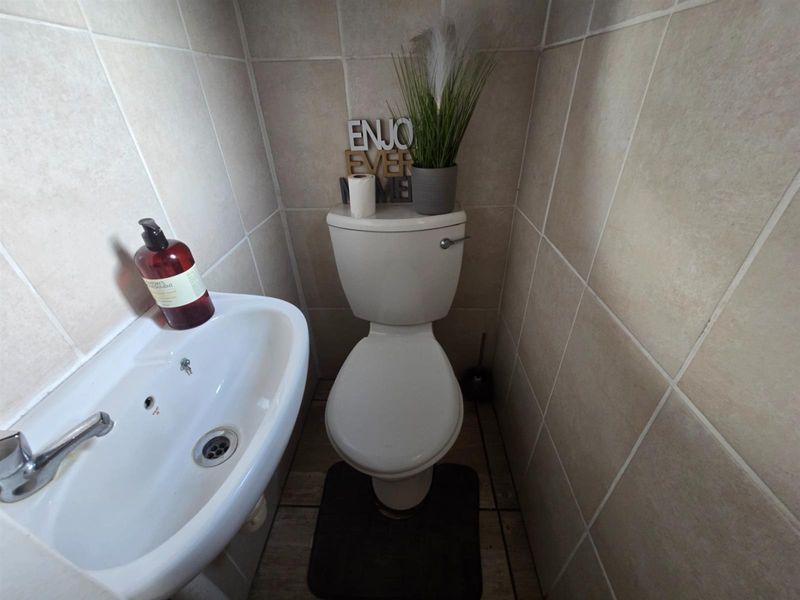 Superneat, Meerensee unit with private garden for sale - Photo 8