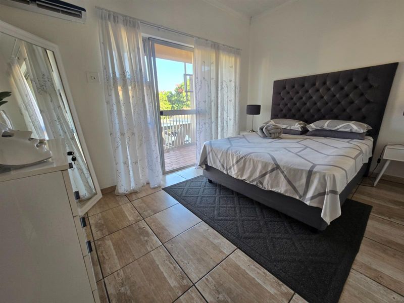 Superneat, Meerensee unit with private garden for sale - Photo 10