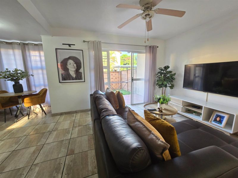 Superneat, Meerensee unit with private garden for sale - Photo 9