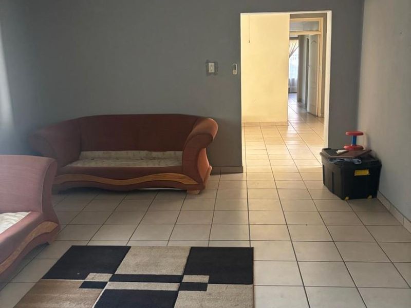 House For Sale in SE 6, Vanderbijlpark SE - Photo 4