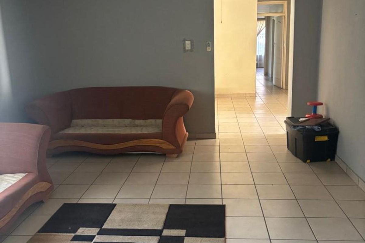 House For Sale in SE 6, Vanderbijlpark SE - Photo 4