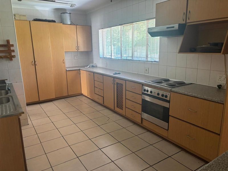 House For Sale in SE 6, Vanderbijlpark SE - Photo 2