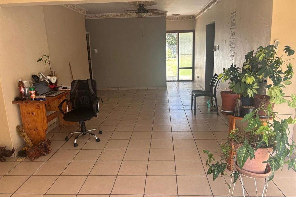 House For Sale in SE 6, Vanderbijlpark SE - Photo 3