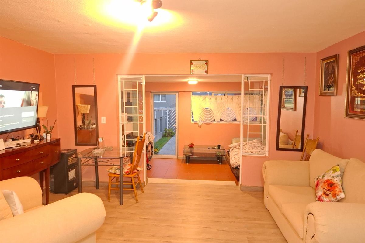 Apartment For Sale in Discovery, Roodepoort - Photo 4