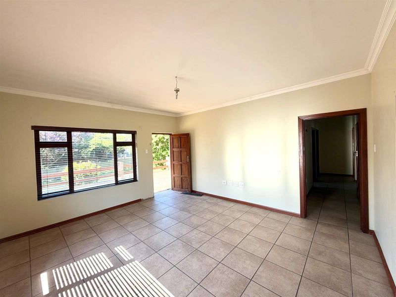 House For Sale in Uvongo Ext 1 KwaZulu-Natal - Photo 7