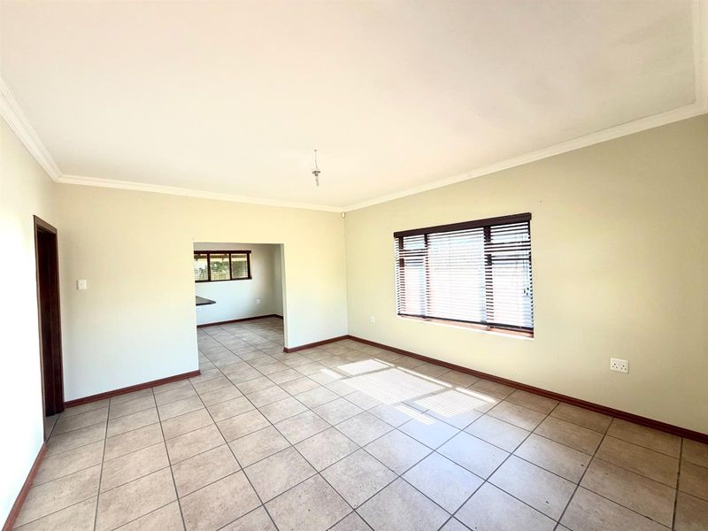 House For Sale in Uvongo Ext 1 KwaZulu-Natal - Photo 6