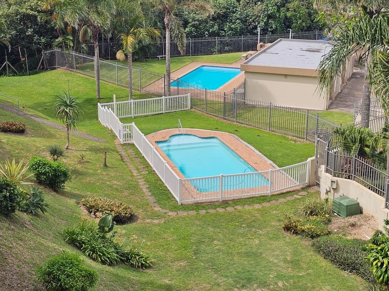 Apartment For Sale in Manaba Beach, Margate, KwaZulu Natal - Photo 2