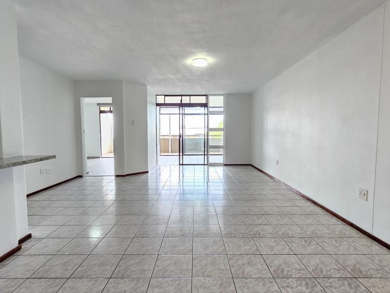 Apartment For Sale in Manaba Beach, Margate, KwaZulu Natal - Photo 3