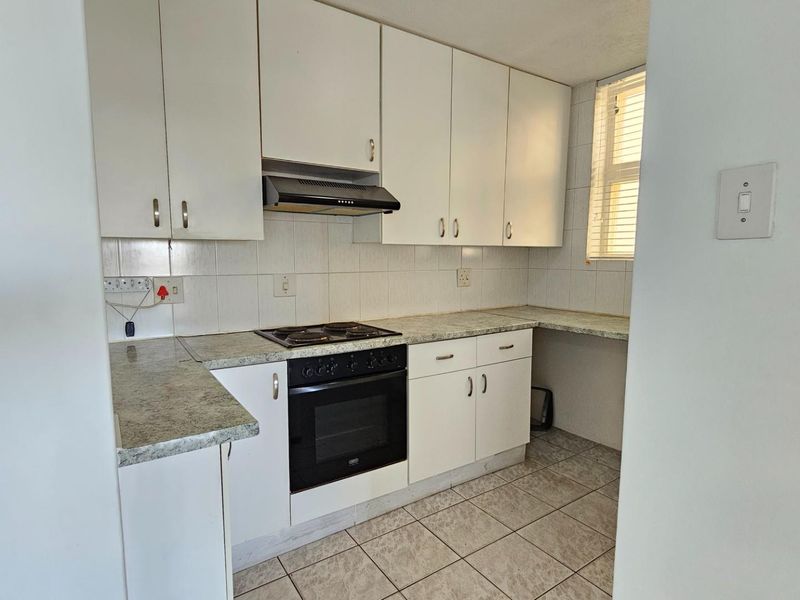 Apartment For Sale in Manaba Beach, Margate, KwaZulu Natal - Photo 5