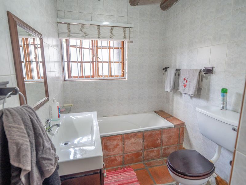 House For Sale in Paarl North, Paarl - Photo 8