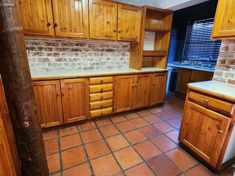 House For Sale in Paarl North, Paarl - Photo 3