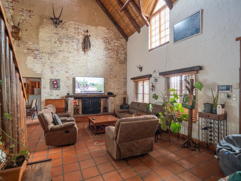 House For Sale in Paarl North, Paarl - Photo 2