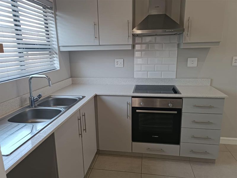 2 Bedroom Unit for Rent in Hillcrest - Photo 6