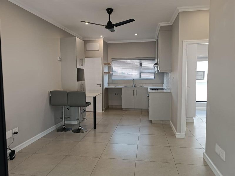 2 Bedroom Unit for Rent in Hillcrest - Photo 7