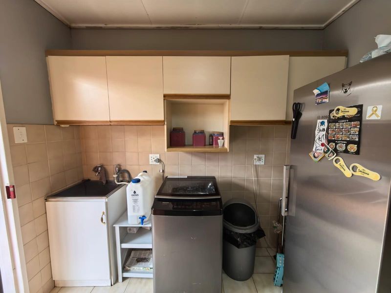 Versatile and Perfectly Placed: The Ultimate Lifestyle or Investment Gem in New Park, Kimberley - Photo 5