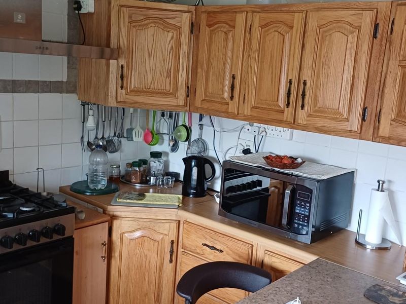 Neat, Well-Maintained Family Home Move-In Ready - Photo 10