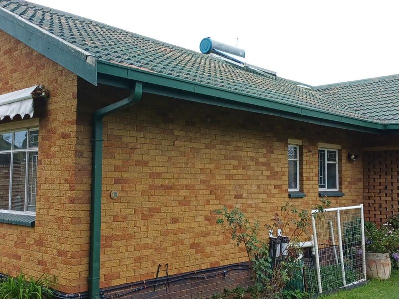 Neat, Well-Maintained Family Home Move-In Ready - Photo 3