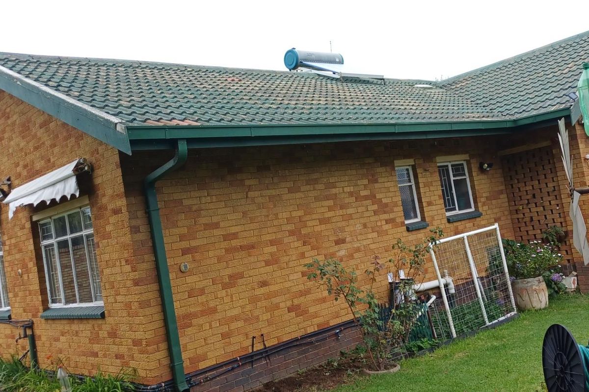 Neat, Well-Maintained Family Home Move-In Ready - Photo 4