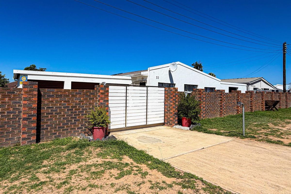 Modern, Move-In Ready Family Home  | Listed by Danté Koen, eXp Realty - Photo 2