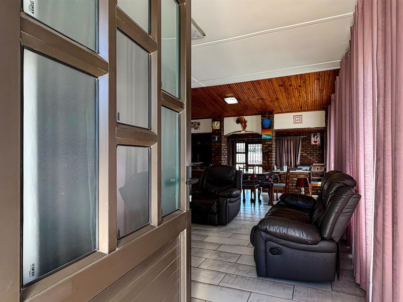 Modern, Move-In Ready Family Home  | Listed by Danté Koen, eXp Realty - Photo 7