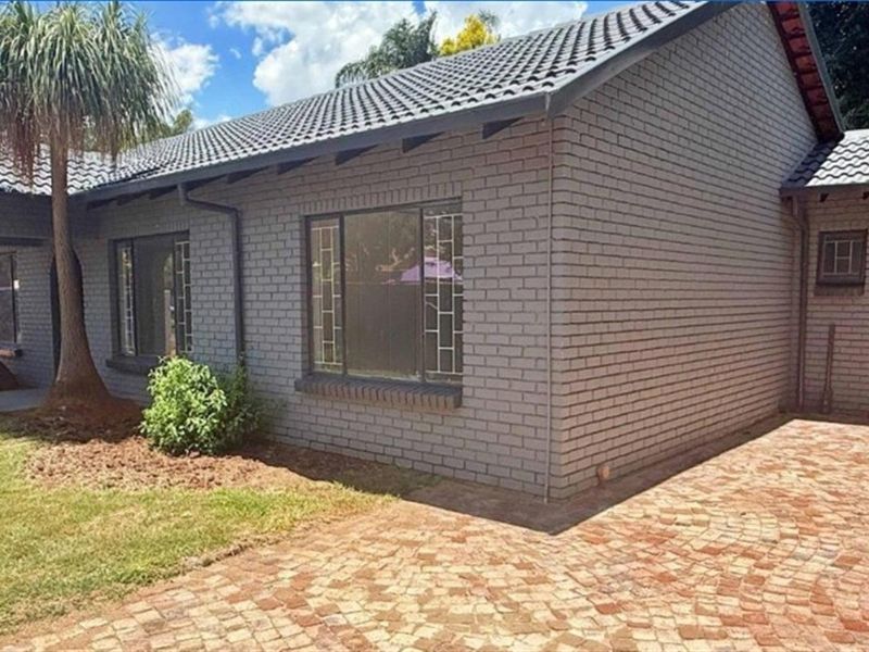 House For Sale in Doornpoort, Pretoria - Photo 2