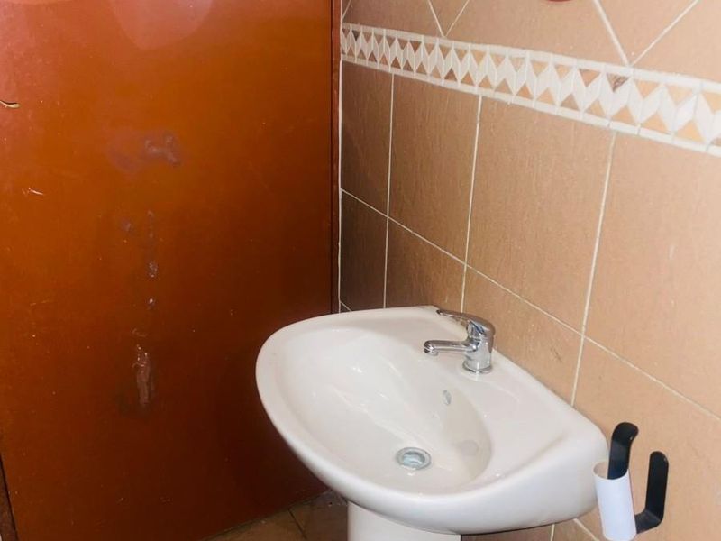 3 Bedroom House For Sale in Soshanguve XX, Soshanguve - Photo 3