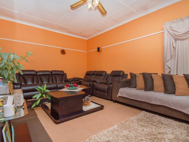 Classic Charm in the Heart of Maraisburg - Photo 5