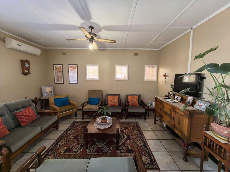 Modern Comfort Meets High-Yield Potential in the Heart of New Park, Kimberley - Photo 6