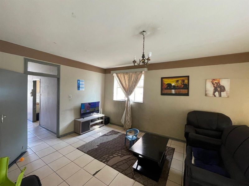 Investment Apartment For Sale in Sunnyside Near UNISA. - Photo 6