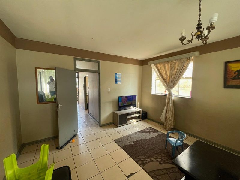 Investment Apartment For Sale in Sunnyside Near UNISA. - Photo 8