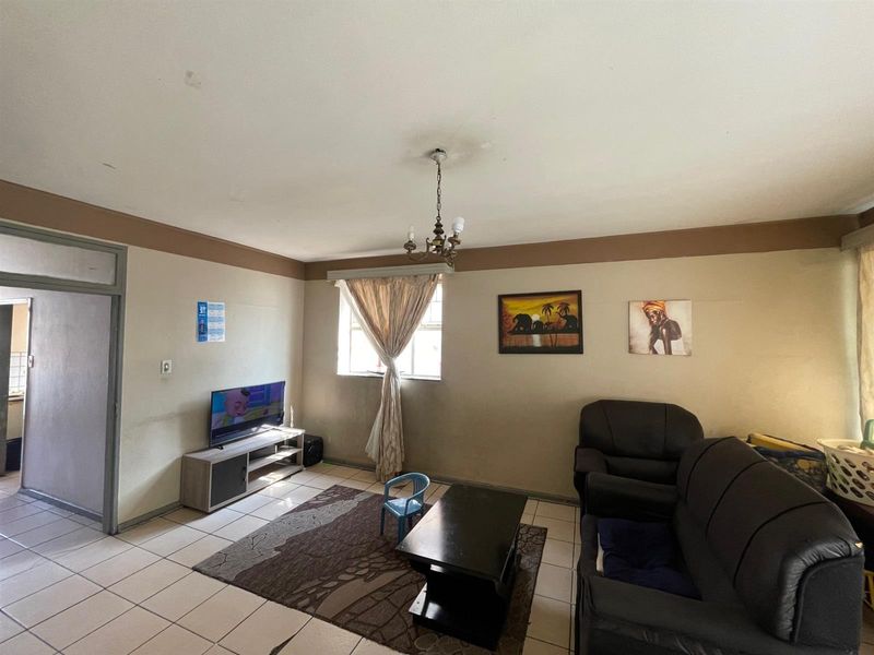 Investment Apartment For Sale in Sunnyside Near UNISA. - Photo 7