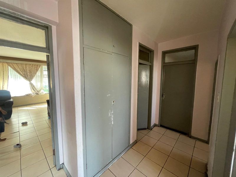 Investment Apartment For Sale in Sunnyside Near UNISA. - Photo 4