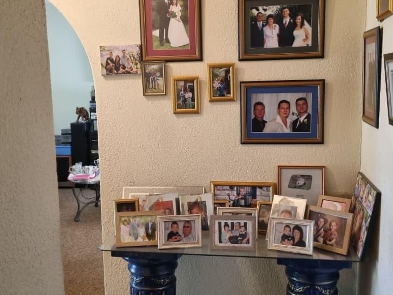 A Peaceful Family Haven with a Beautiful Garden in Crystal Park - Photo 8