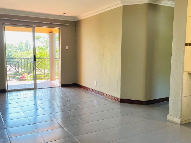 2 Bedroom Apartment For Sale in Bryanston, Sandton - Photo 5
