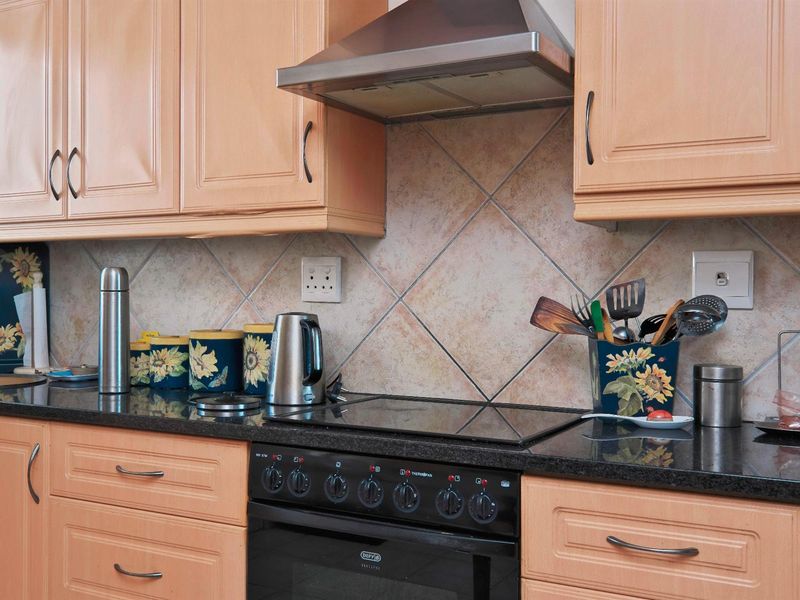 Perfect Coastal Retreat At Marlborough Court - Photo 9