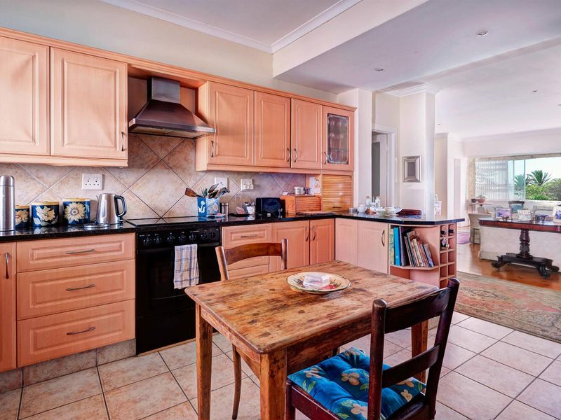 Perfect Coastal Retreat At Marlborough Court - Photo 6