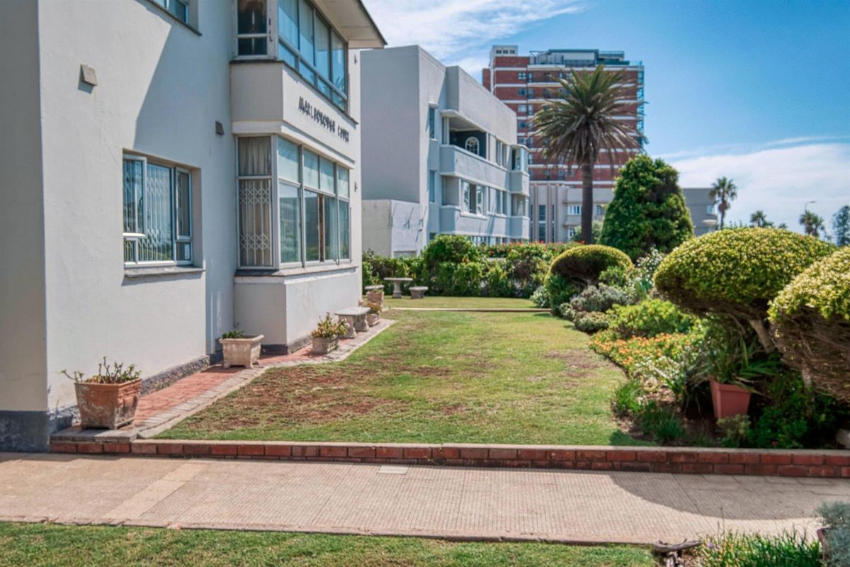 Perfect Coastal Retreat At Marlborough Court - Photo 5