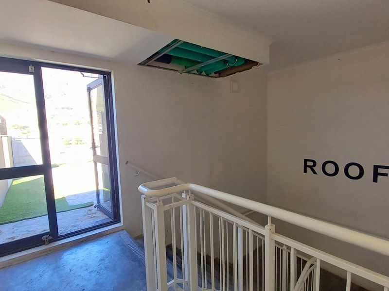 Apartment For Sale in Zonnebloem, Cape Town(Price Reduced) - Photo 5