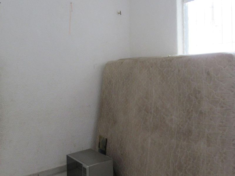 House For Sale In Regents Park South Of Johannesburg - Photo 9