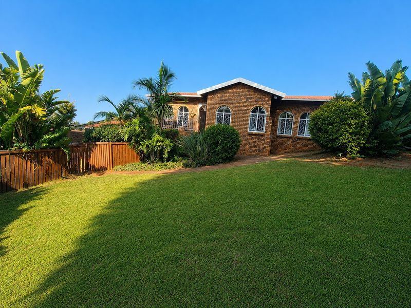 SPACIOUS FAMILY HOME with A FLATLET IN KENMARE - Photo 1
