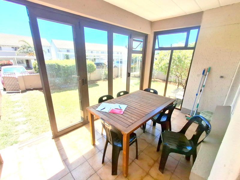 GARDEN UNIT- PET FRIENDLY- NEAT COMPLEX - Photo 2