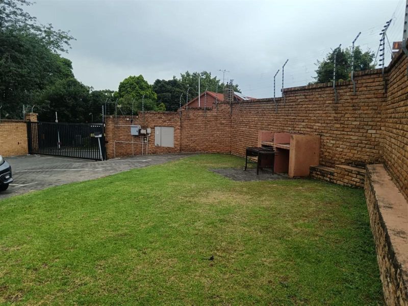 Apartment  Fountain Height, Fontainebleau - Photo 6