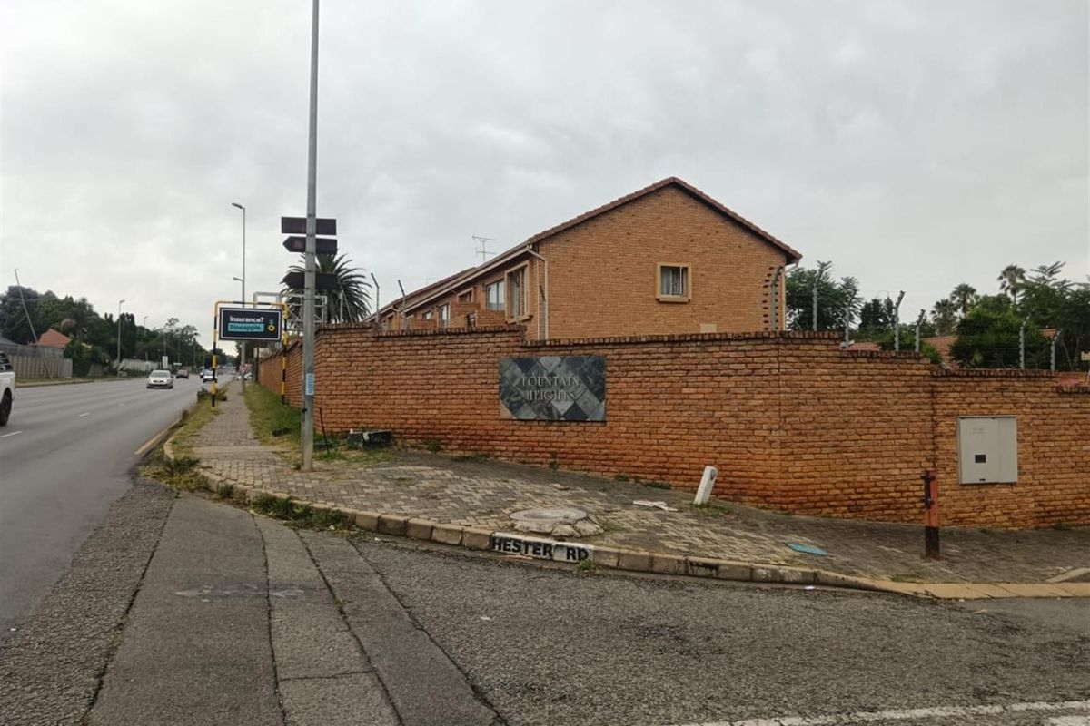 Apartment  Fountain Height, Fontainebleau - Photo 3